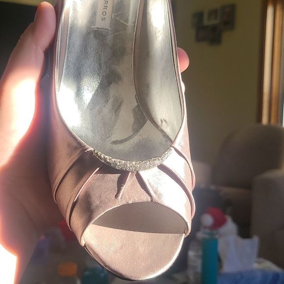 Caparros Taupe heels with bling - EUC worn once - 11W - Picture 7 of 8